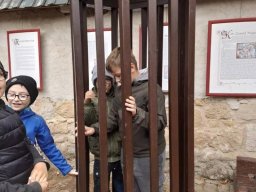 55760616412700015882611206210125745054547982n